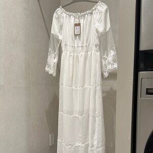 Boho Beach Hut Maxi Dress. White. NWT